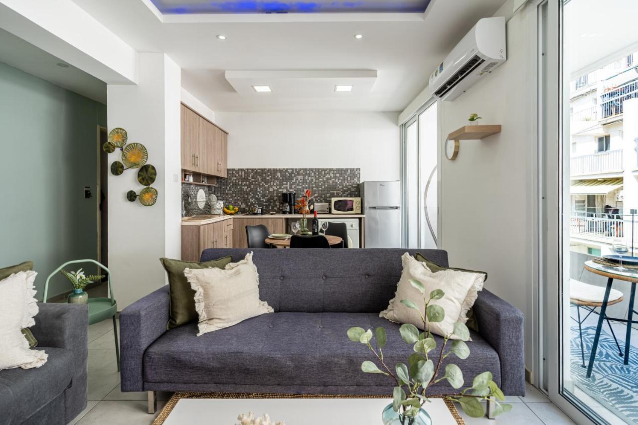 Beach Daze 1-Br Apt By Finikoudes Beach Larnaca Exterior photo